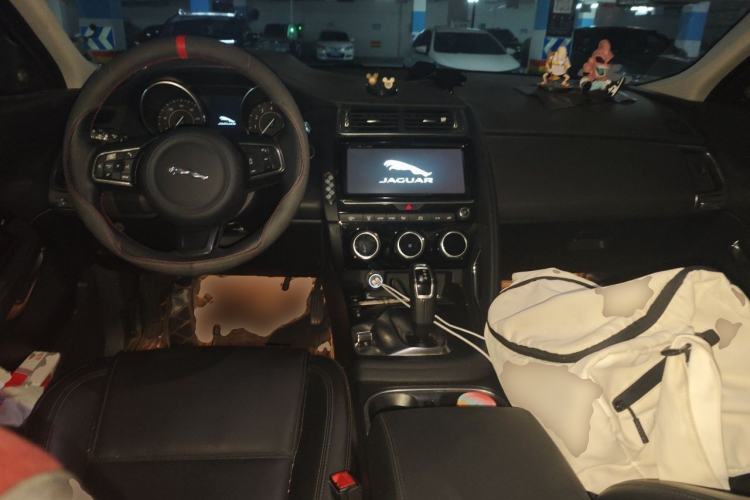 Used Jaguar E-PACE 2018 P200 S China VI Center Console