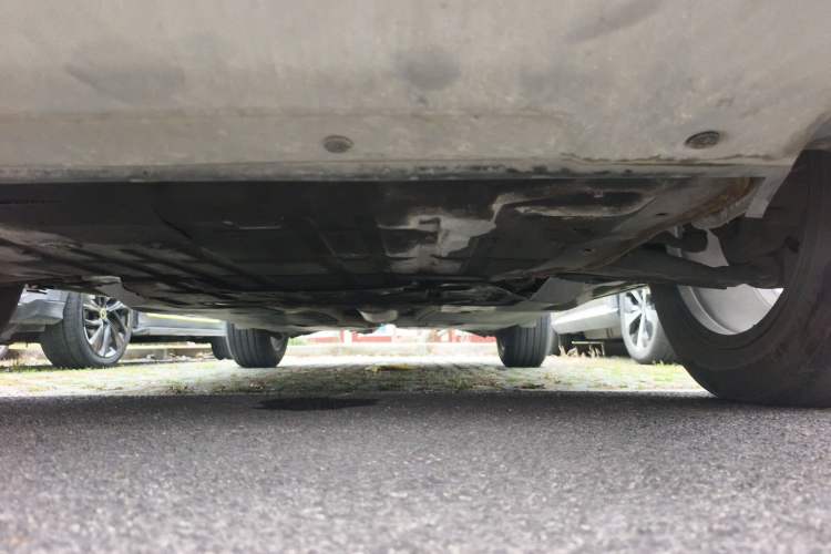 Used Jaguar E-PACE 2018 P200 S China VI Chassis Front