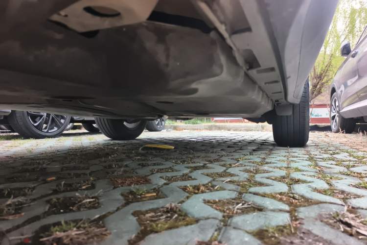 Used Jaguar E-PACE 2018 P200 S China VI Chassis Front Left