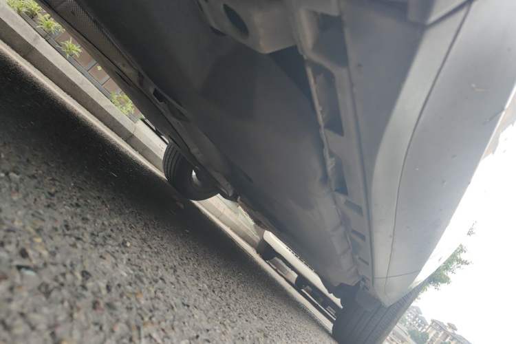 Used Jaguar E-PACE 2018 P200 S China VI Chassis Front Left
