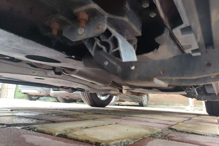 Used Jaguar E-PACE 2018 P200 S China VI Chassis Front Left