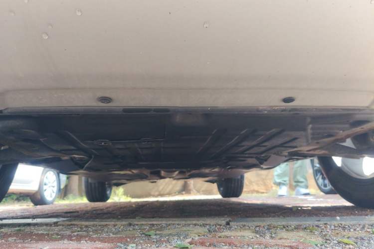 Used Jaguar E-PACE 2018 P200 S China VI Chassis Front