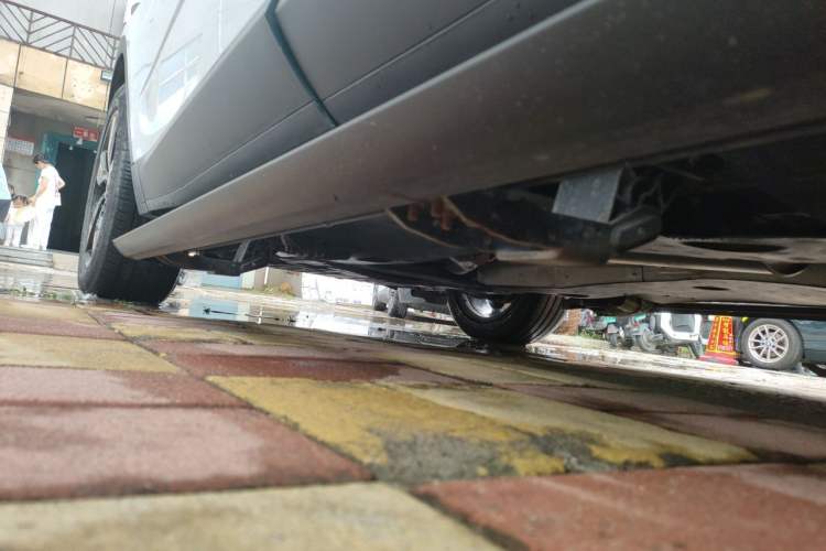 Used Jaguar E-PACE 2018 P200 S China VI Chassis Rear Left