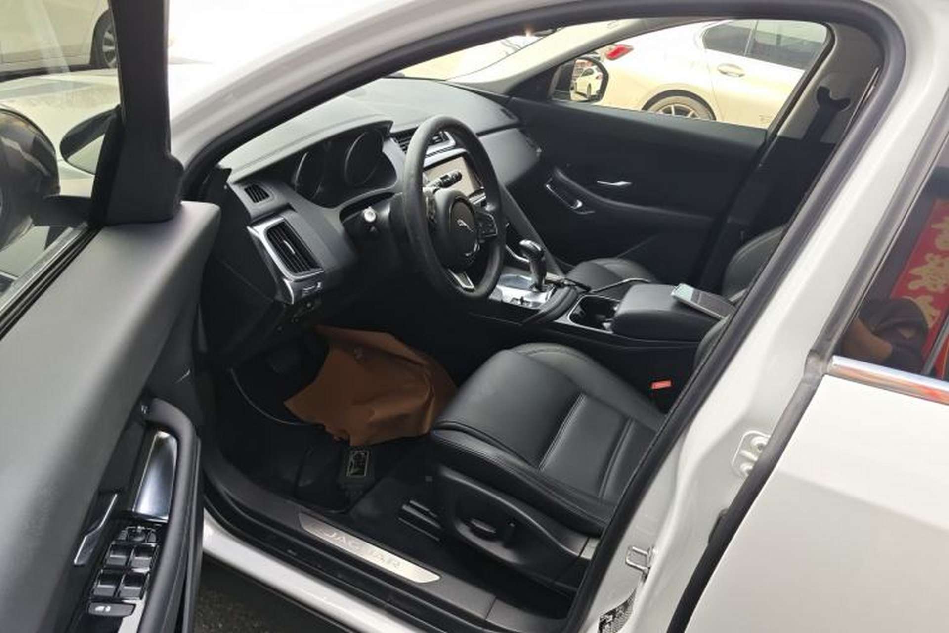 Used Jaguar E-PACE 2018 P200 S China VI Driver Seat