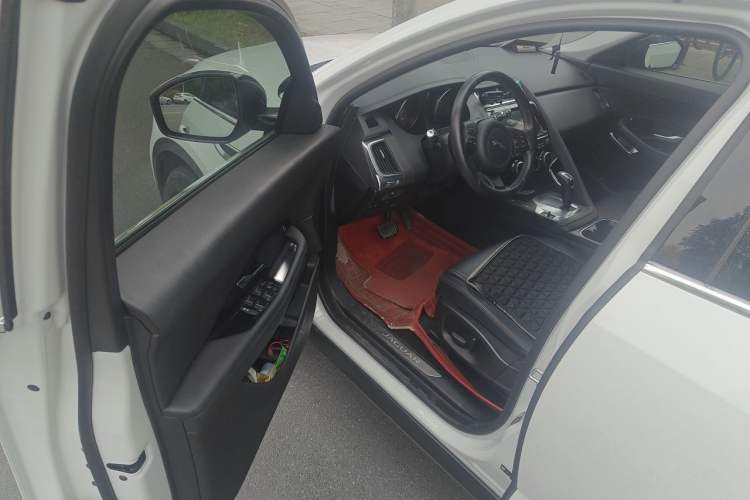Used Jaguar E-PACE 2018 P250 S China V-standard Driver Seat