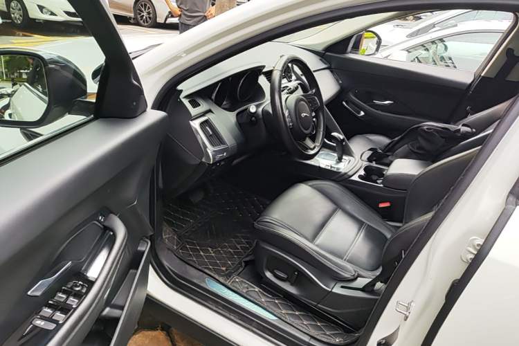 Used Jaguar E-PACE 2018 P200 S China V-standard Driver Seat