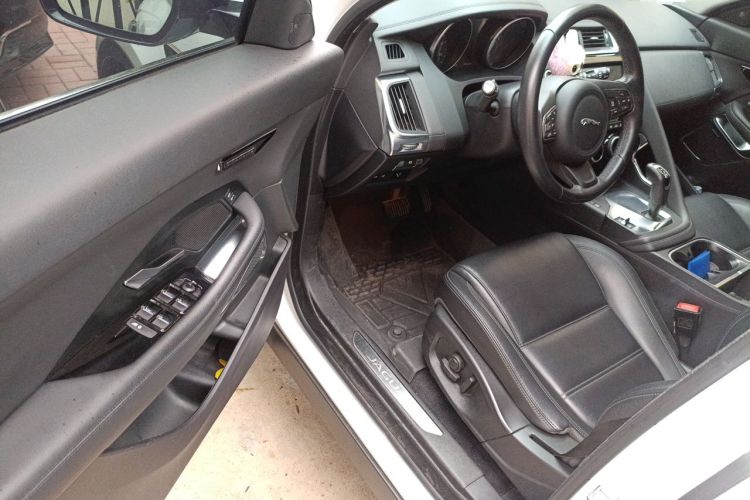 Used Jaguar E-PACE 2018 P250 SE China VI Driver Seat