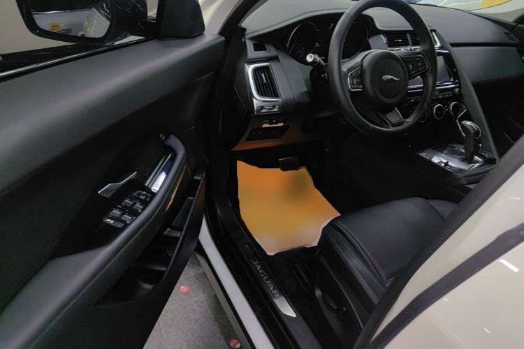 Used Jaguar E-PACE 2018 P250 S China VI Driver Seat