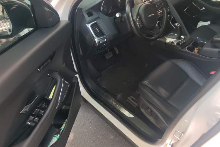 Used Jaguar E-PACE 2018 P250 SE China V-standard Driver Seat