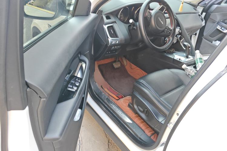 Used Jaguar E-PACE 2018 P200 S China VI Driver Seat