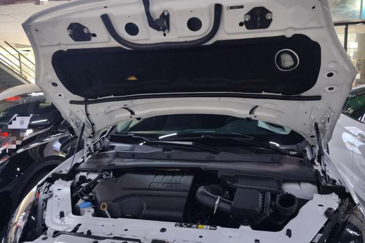 Used Jaguar E-PACE 2018 P200 S China VI Engine Bay