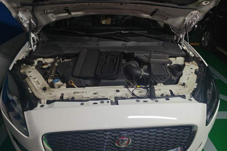 Used Jaguar E-PACE 2018 P250 S China V-standard Engine Bay