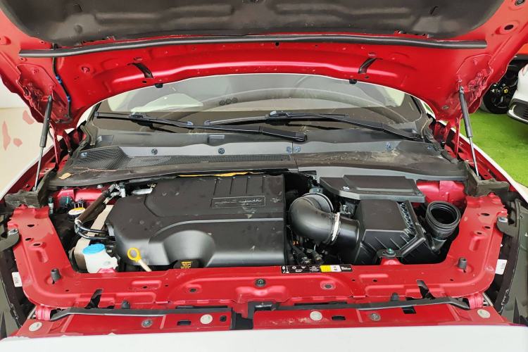 Used Jaguar E-PACE 2018 P250 SE China V-standard Engine Bay