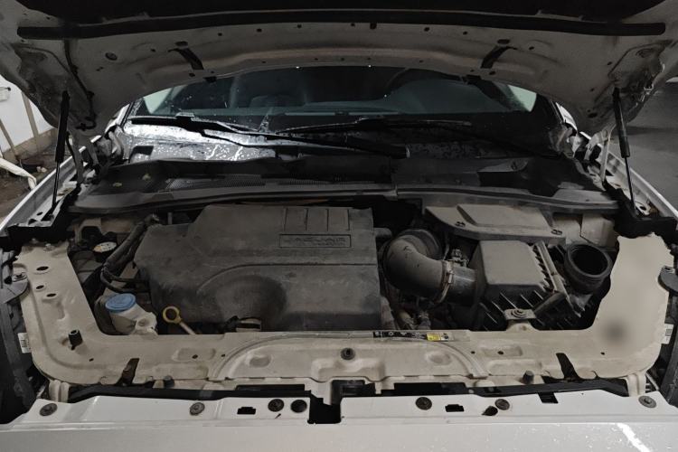 Used Jaguar E-PACE 2018 P250 S China VI Engine Bay