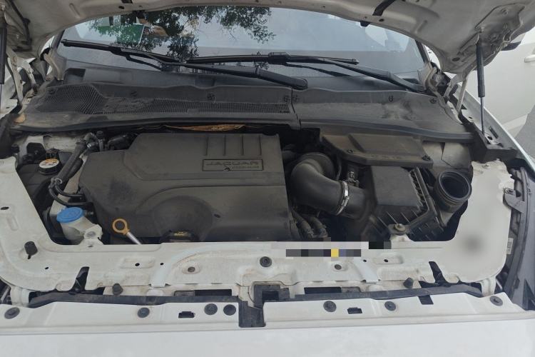 Used Jaguar E-PACE 2018 P250 S China V-standard Engine Bay