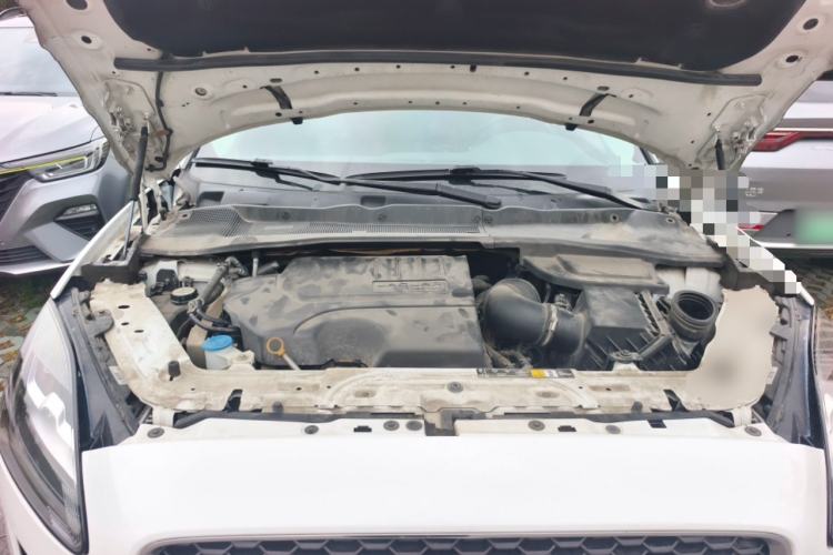 Used Jaguar E-PACE 2018 P200 S China VI Engine Bay