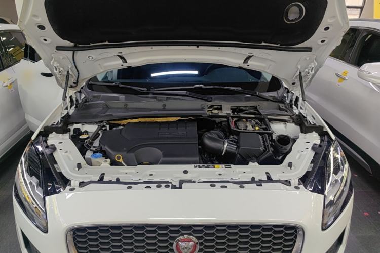 Used Jaguar E-PACE 2018 P250 S China VI Engine Bay