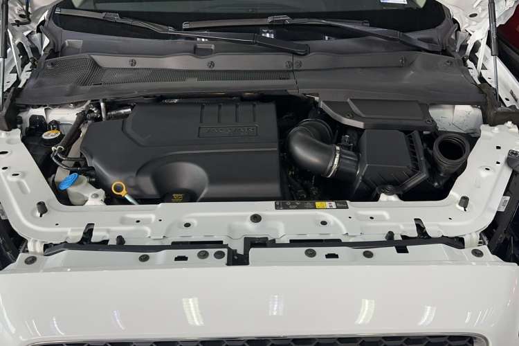 Used Jaguar E-PACE 2018 P250 S China V-standard Engine Bay