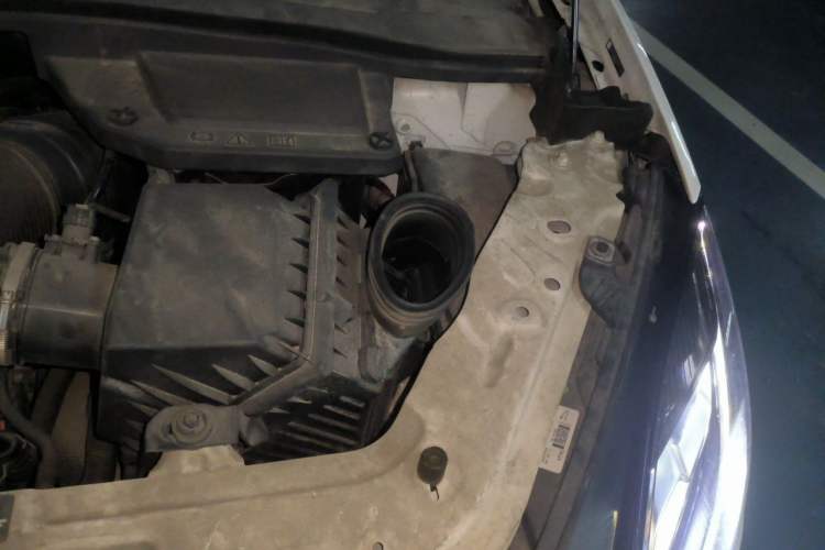 Used Jaguar E-PACE 2018 P200 S China V-standard Engine Bay Left