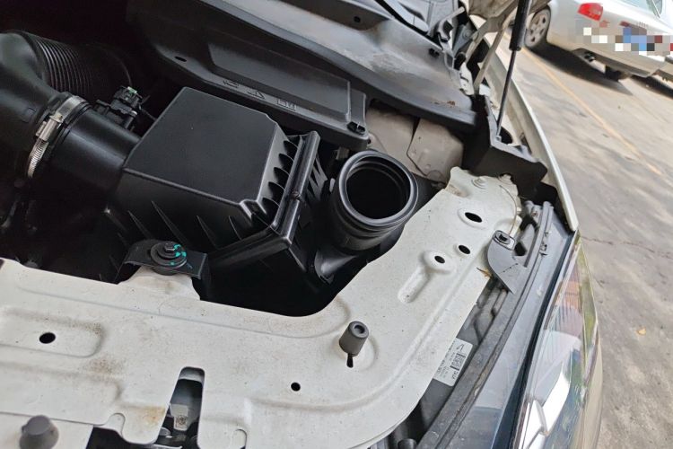 Used Jaguar E-PACE 2018 P250 S China VI Engine Bay Left