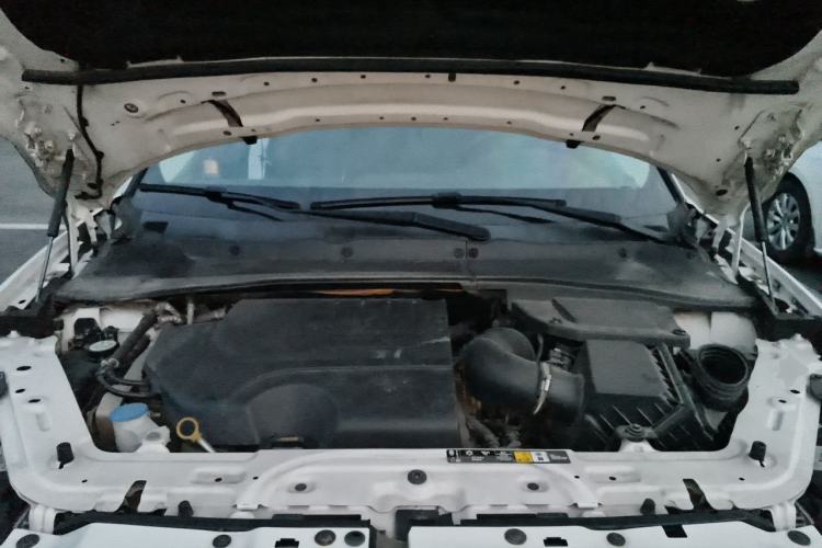 Used Jaguar E-PACE 2018 P200 S China VI Engine Bay