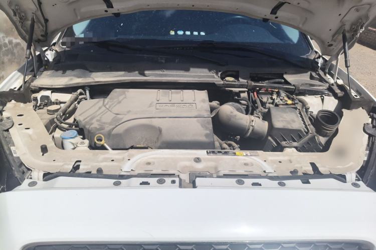 Used Jaguar E-PACE 2018 P200 S China VI Engine Bay