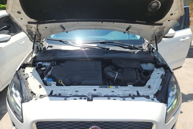 Used Jaguar E-PACE 2018 P200 S China VI Engine Bay