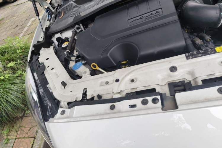 Used Jaguar E-PACE 2018 P200 S China V-standard Engine Bay Right