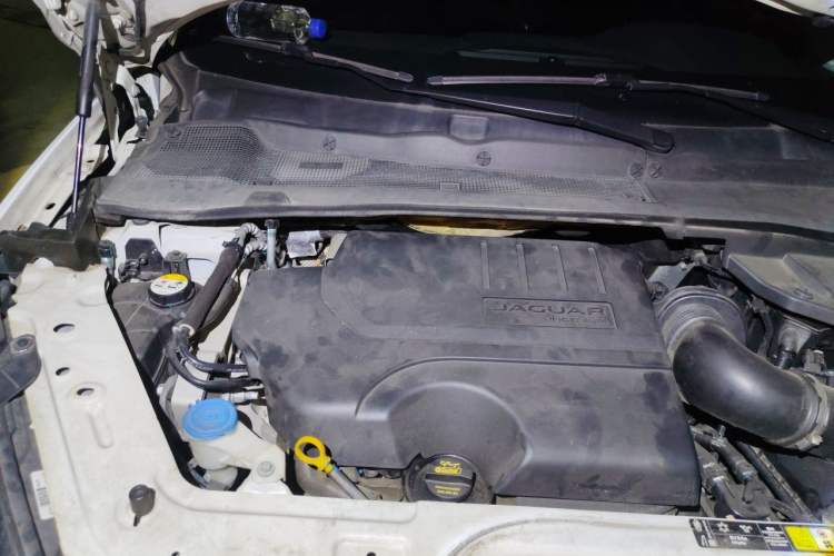 Used Jaguar E-PACE 2018 P200 S China V-standard Engine Bay Right