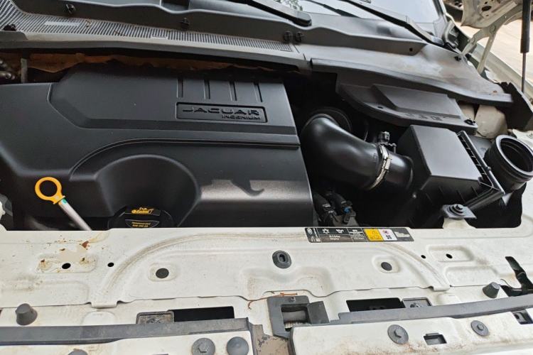 Used Jaguar E-PACE 2018 P250 S China VI Engine Bay