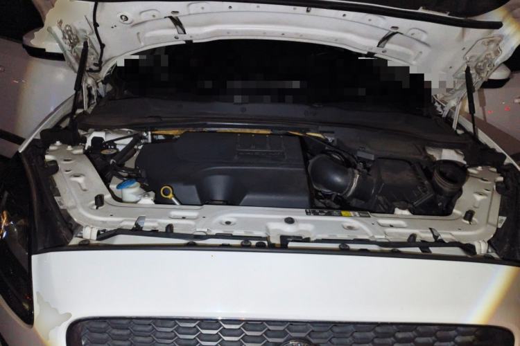 Used Jaguar E-PACE 2018 P250 SE China VI Engine Bay