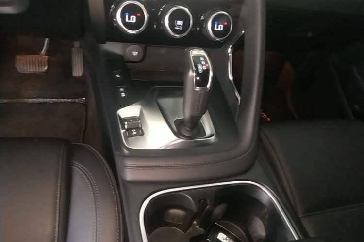 Used Jaguar E-PACE 2018 P250 S China V-standard Gear Lever