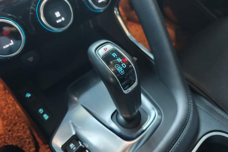 Used Jaguar E-PACE 2018 P250 S China V-standard Gear Lever