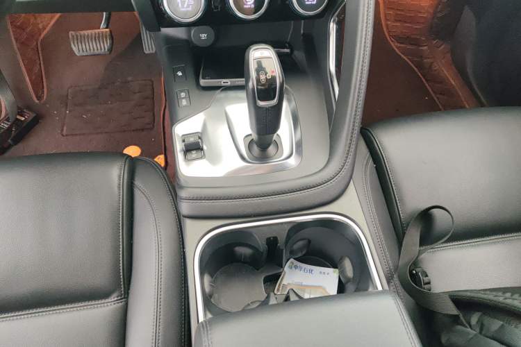 Used Jaguar E-PACE 2018 P250 SE China V-standard Gear Lever