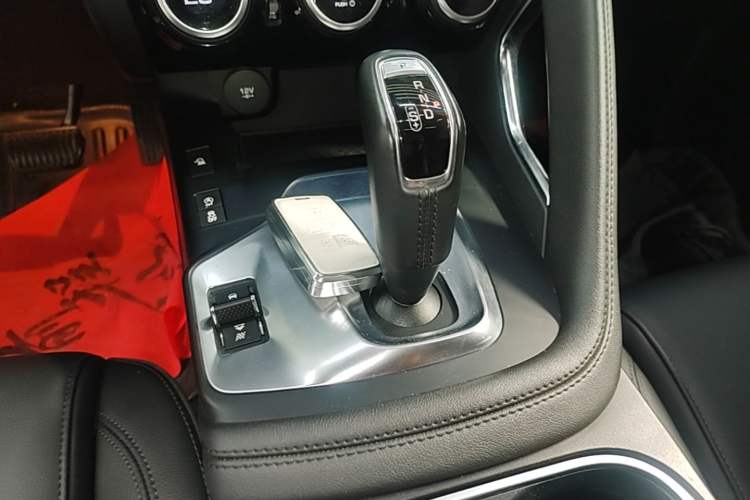 Used Jaguar E-PACE 2018 P200 S China VI Gear Lever