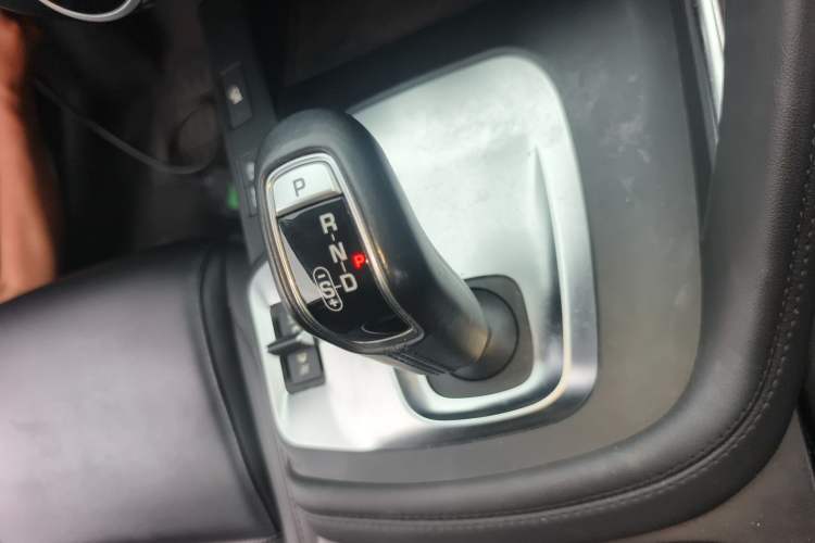 Used Jaguar E-PACE 2018 P200 S China VI Gear Lever