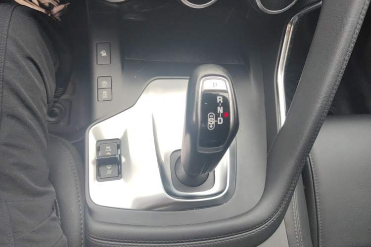 Used Jaguar E-PACE 2018 P200 S China VI Gear Lever