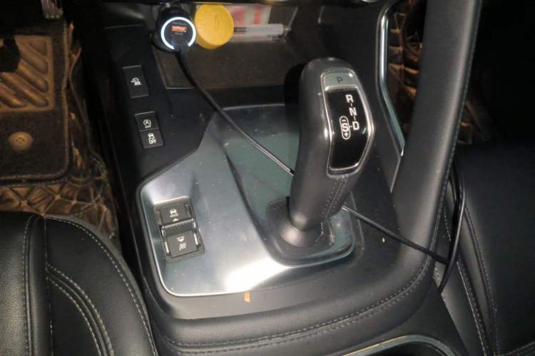 Used Jaguar E-PACE 2018 P200 S China V-standard Gear Lever