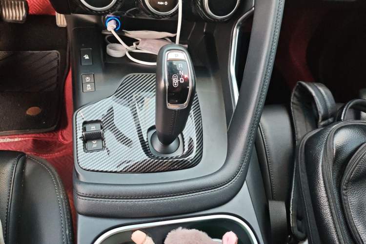 Used Jaguar E-PACE 2018 P200 China V Standard Gear Lever