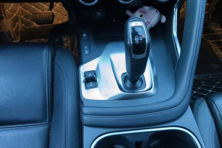 Used Jaguar E-PACE 2018 P200 S China VI Gear Lever