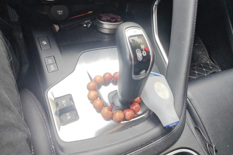Used Jaguar E-PACE 2018 P200 S China V-standard Gear Lever