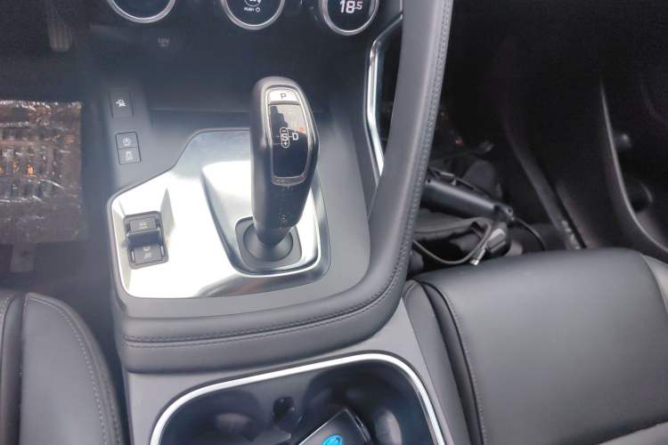 Used Jaguar E-PACE 2018 P200 China V Standard Gear Lever