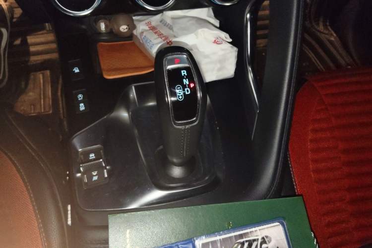 Used Jaguar E-PACE 2018 P200 S China V-standard Gear Lever