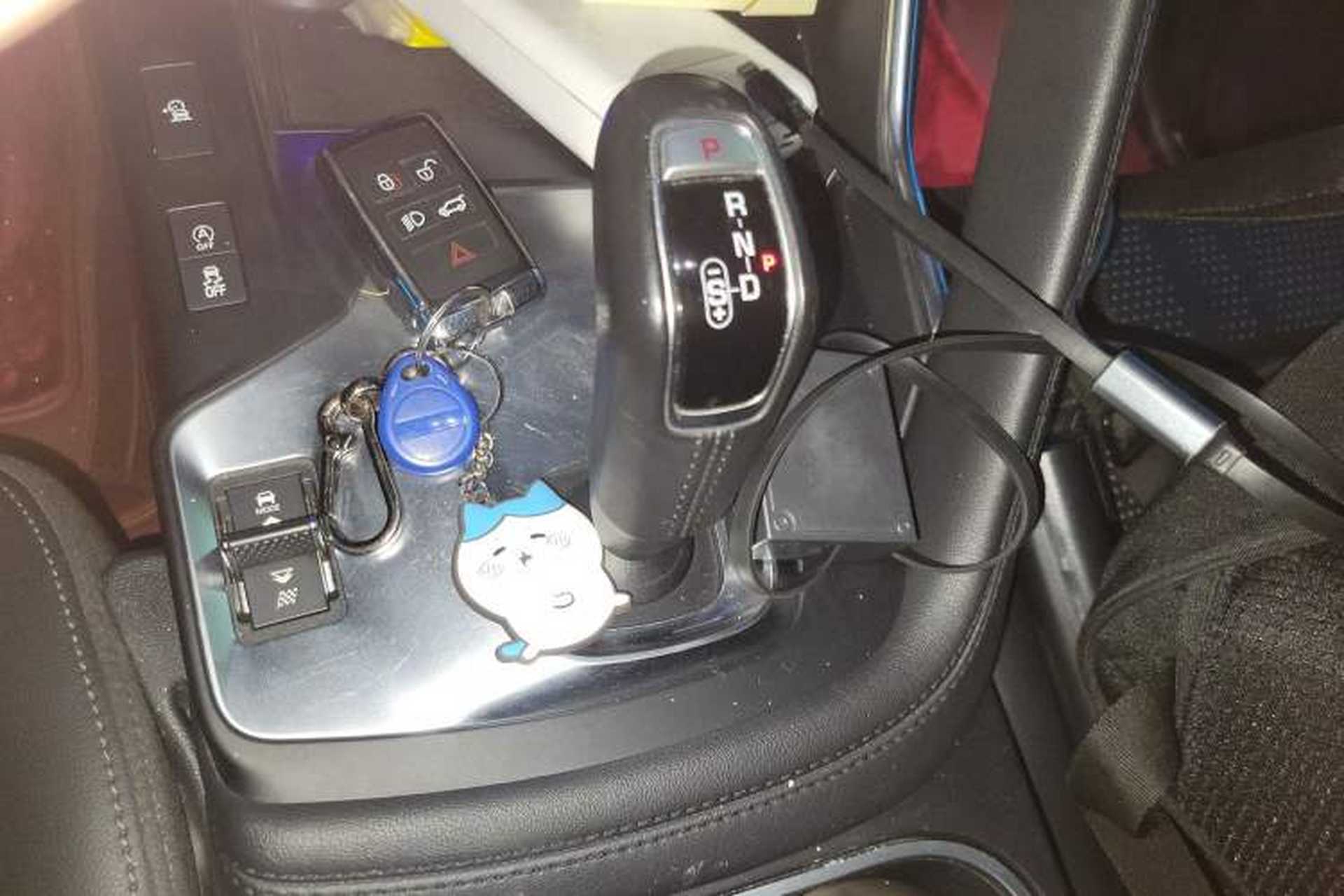 Used Jaguar E-PACE 2018 P200 China VI Gear Lever