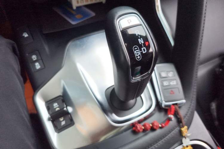 Used Jaguar E-PACE 2018 P250 S China V-standard Gear Lever