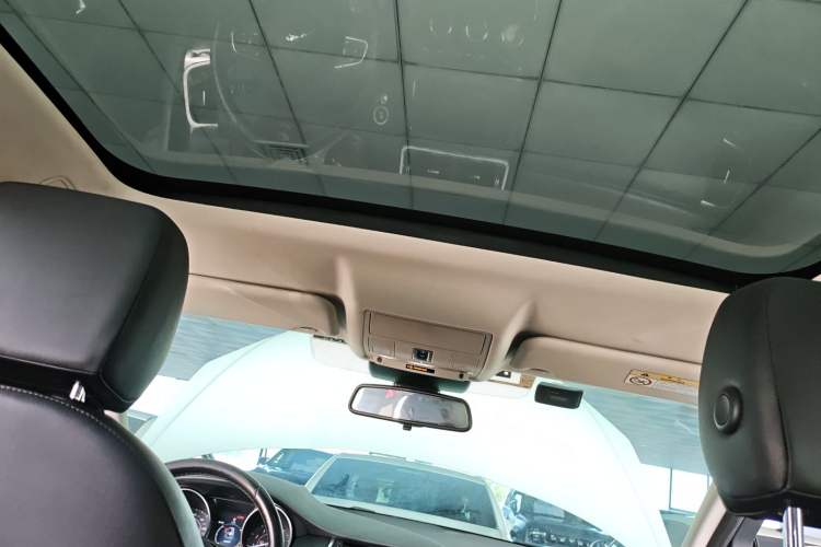 Used Jaguar E-PACE 2018 P200 China VI Headliner