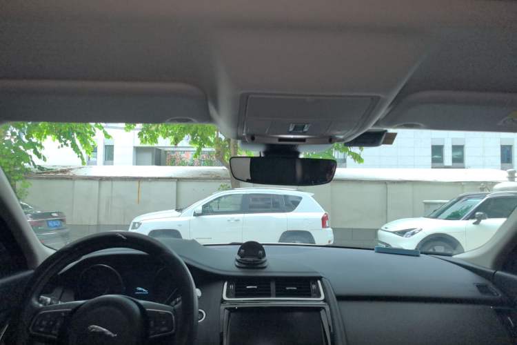 Used Jaguar E-PACE 2018 P200 S China VI Headliner