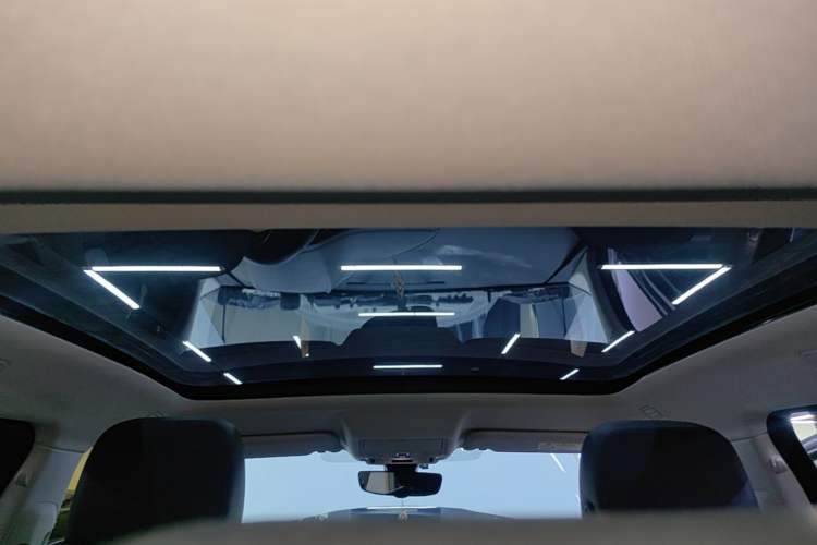 Used Jaguar E-PACE 2018 P250 S China VI Headliner