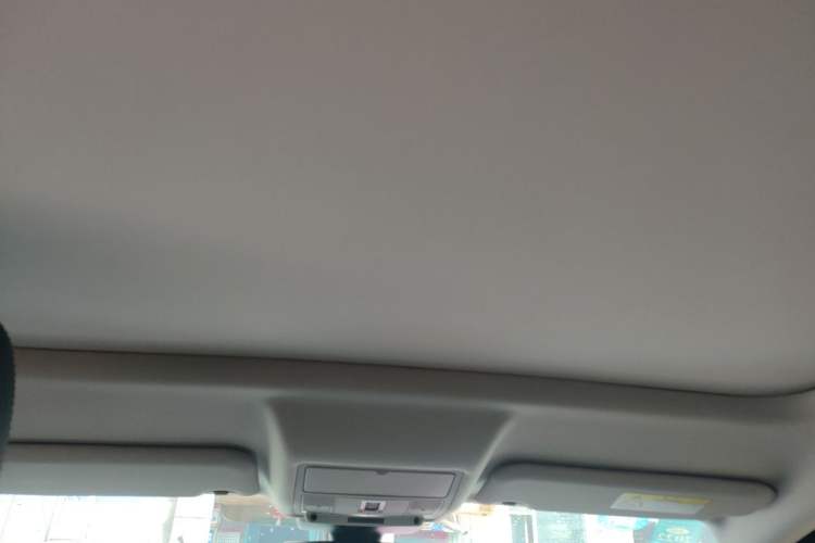 Used Jaguar E-PACE 2018 P200 S China VI Headliner