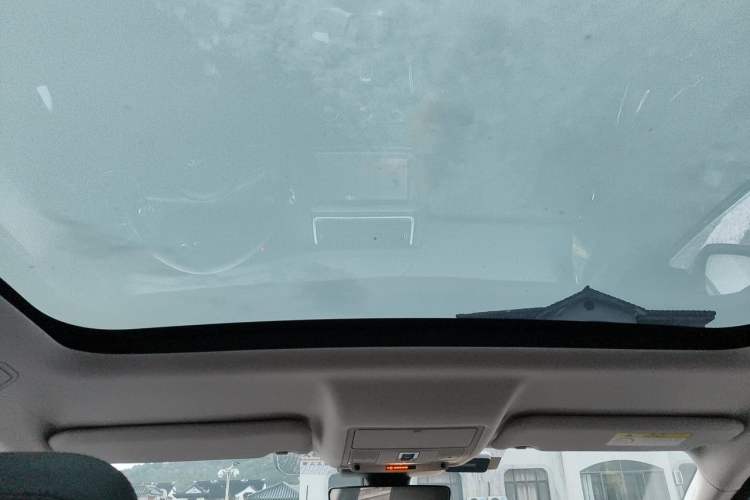Used Jaguar E-PACE 2018 P200 S China VI Headliner